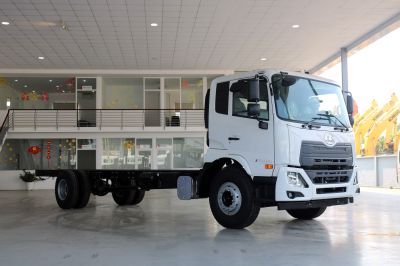 Xe tải 8 tấn Ud Croner PKE250 Euro 5